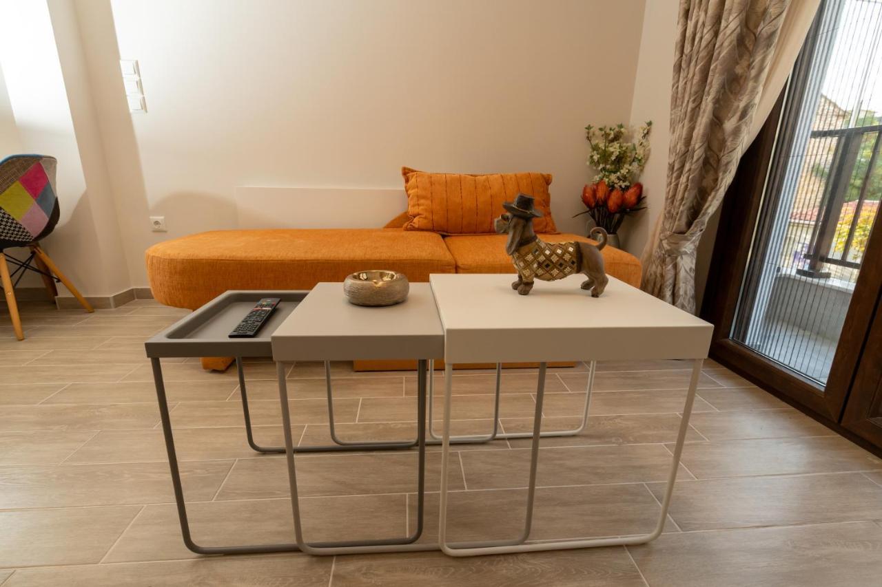 Comfy & Stylish Apt In Ioannina Appartement Buitenkant foto