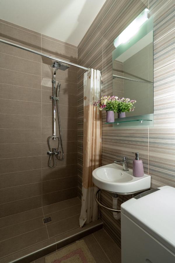 Comfy & Stylish Apt In Ioannina Appartement Buitenkant foto